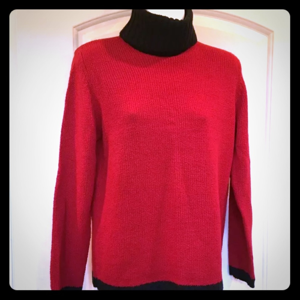 Womens Casual Corner Annex Red & Black Medium